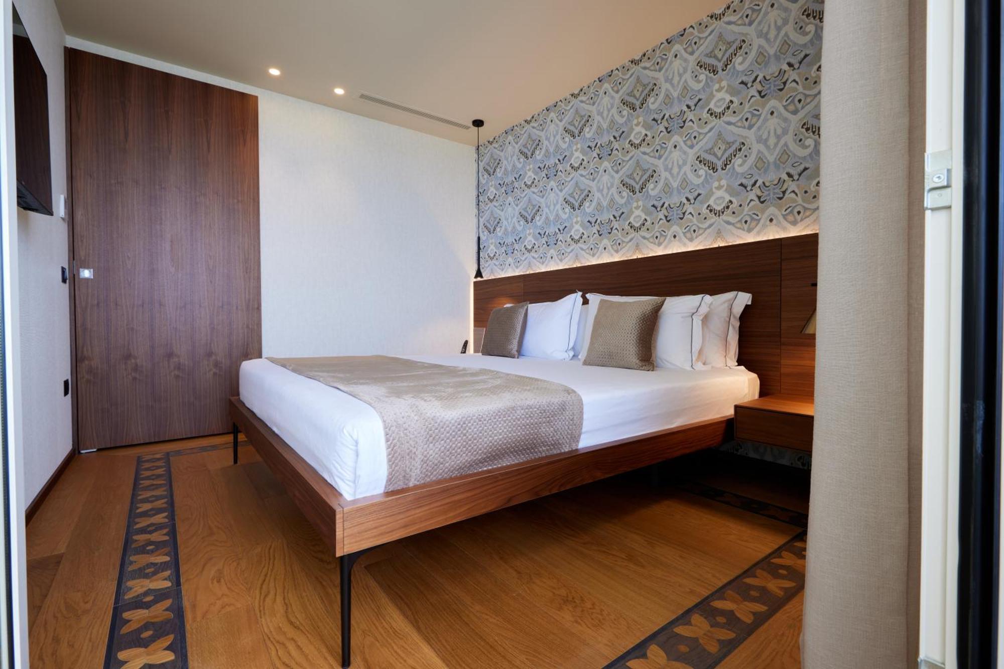 Valis Luxury Hotel Wlora Zewnętrze zdjęcie