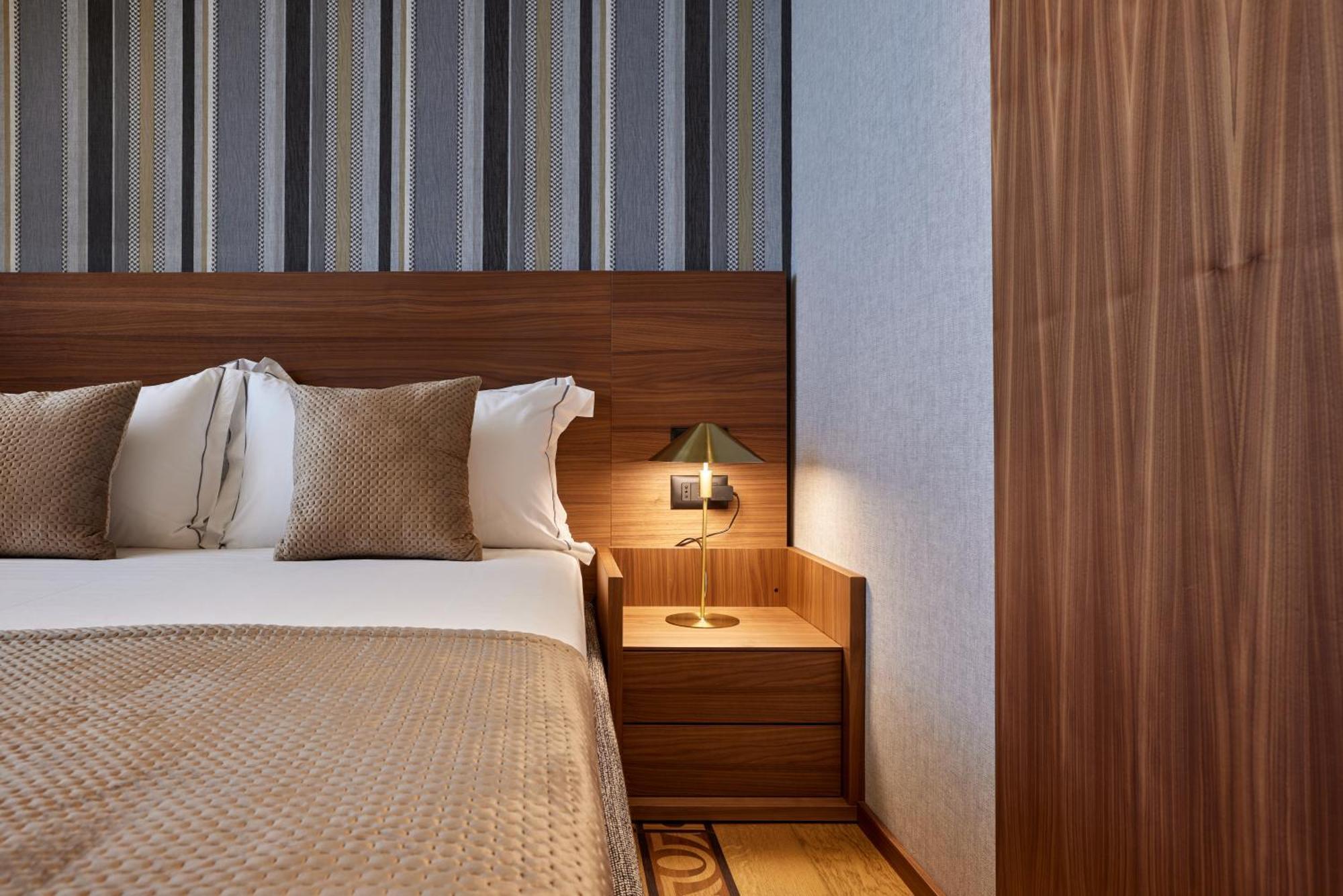 Valis Luxury Hotel Wlora Zewnętrze zdjęcie
