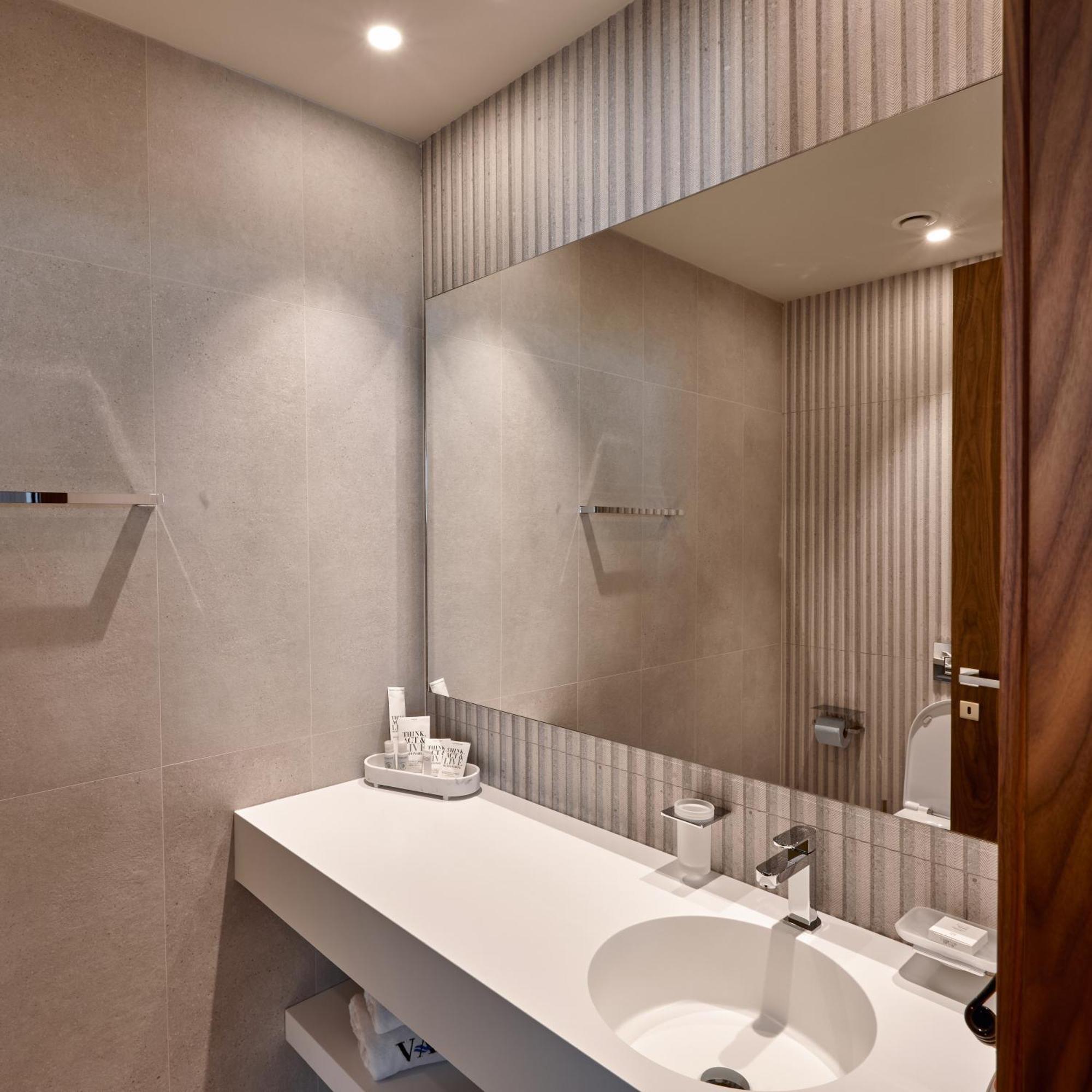 Valis Luxury Hotel Wlora Zewnętrze zdjęcie
