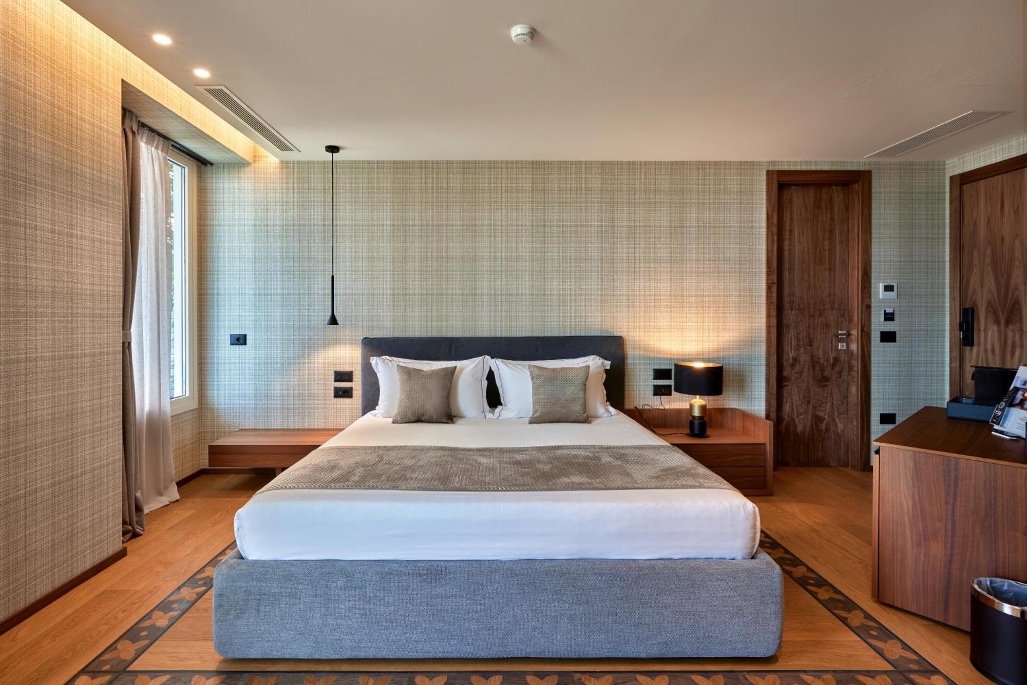 Valis Luxury Hotel Wlora Zewnętrze zdjęcie